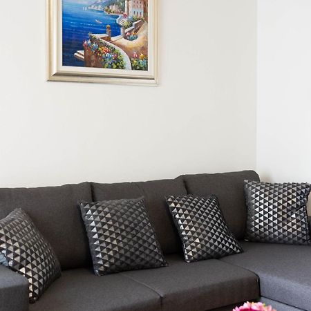 Apartman Grof Split Exteriör bild