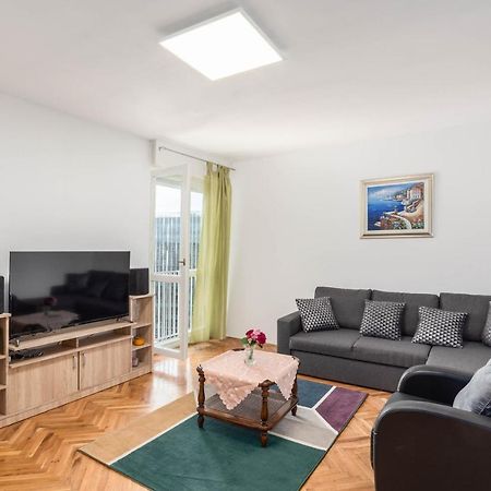 Apartman Grof Split Exteriör bild