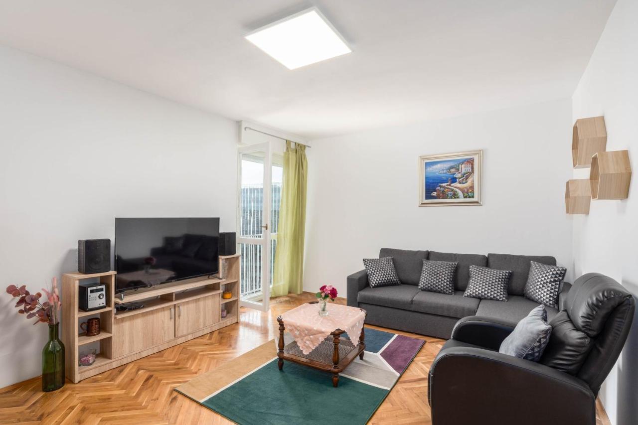 Apartman Grof Split Exteriör bild