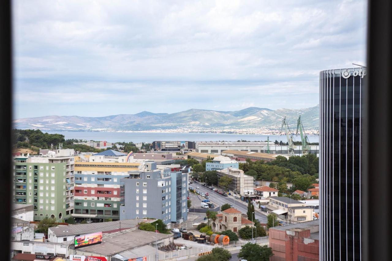 Apartman Grof Split Exteriör bild