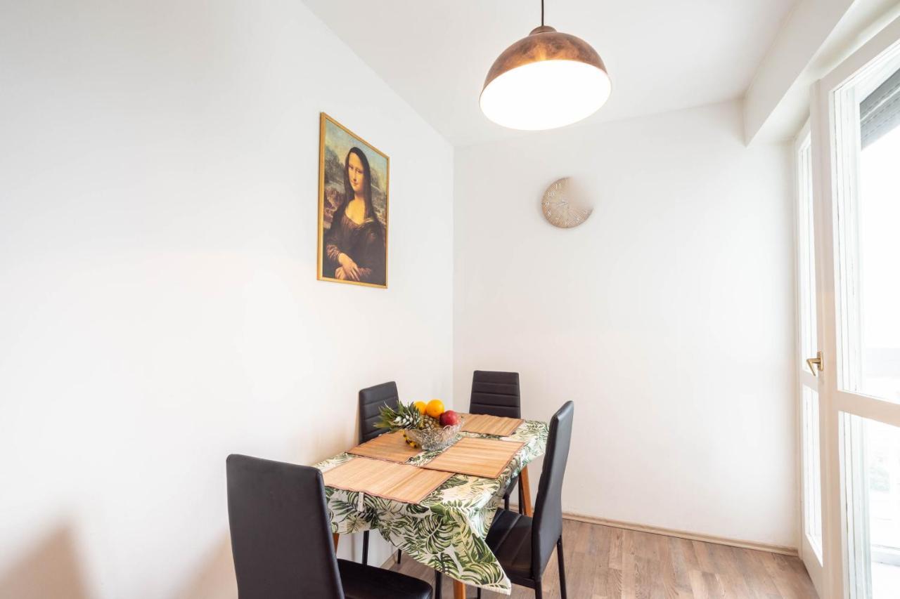 Apartman Grof Split Exteriör bild