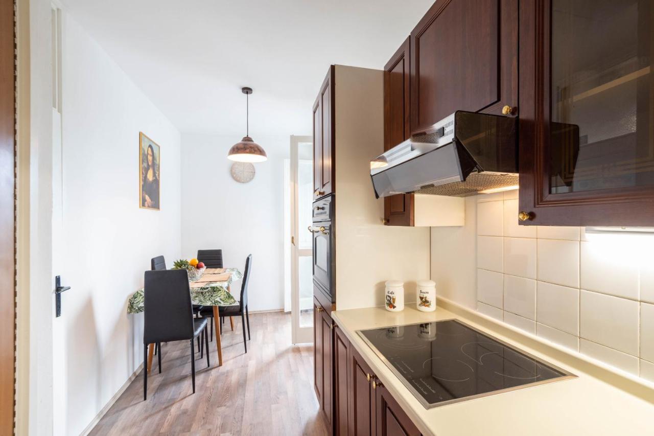 Apartman Grof Split Exteriör bild