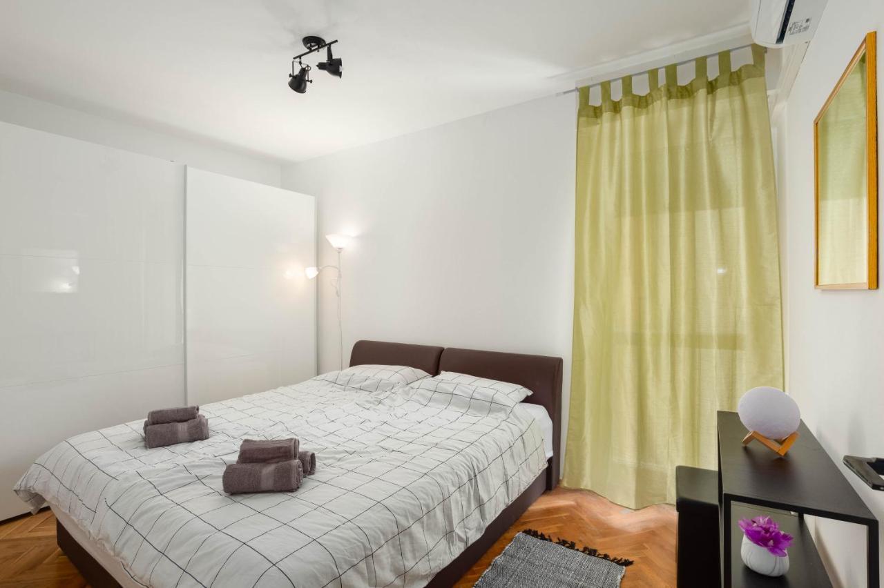 Apartman Grof Split Exteriör bild